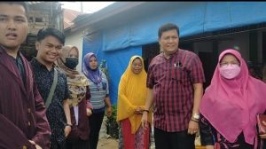 Peduli Sosial, DPD LPM Padang Bantu Bantu Warga yang Miskin yang Lumpuh
