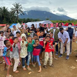 JCI West Sumatera Berikan Trauma Healing kepada Korban Gempa Pasaman