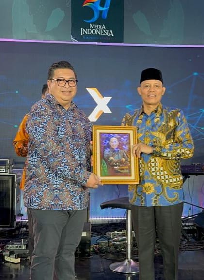 Media Indonesia Nobatkan Bupati Pasaman Sabar AS sebagai The Indonesian Next Leaders