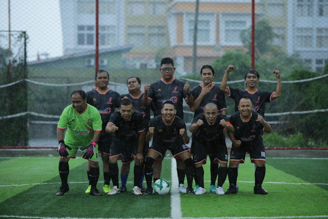 Trofeo Cup HUT Semen Padang, 4 Kapten Tim Mini Soccer Ngotot Juara